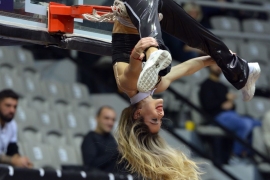 Kartal evinde kazandı