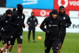 Sağanak yağmur altında antrenman