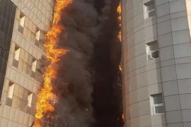 Hastane alevler içinde yandı!