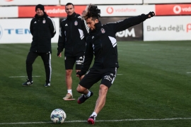 Beşiktaş'ta derbi hazırlıklarına devam! Ghezzal'dan basın açıklaması