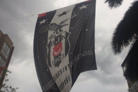 Türkiye’nin dört bir yanında Beşiktaş Bayrakları