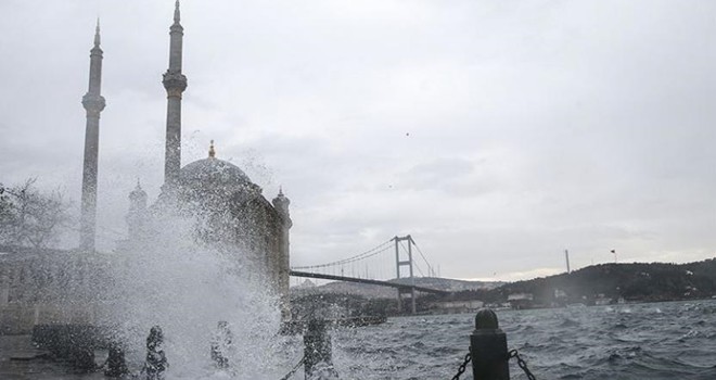 İstanbul Valiliğinden fırtına uyarısı!