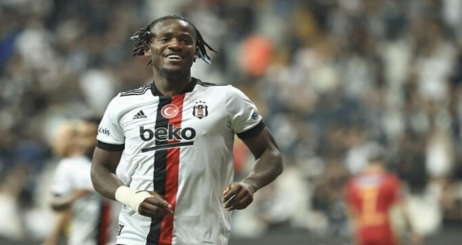 Beşiktaş'ta Batshuayi gelişmesi