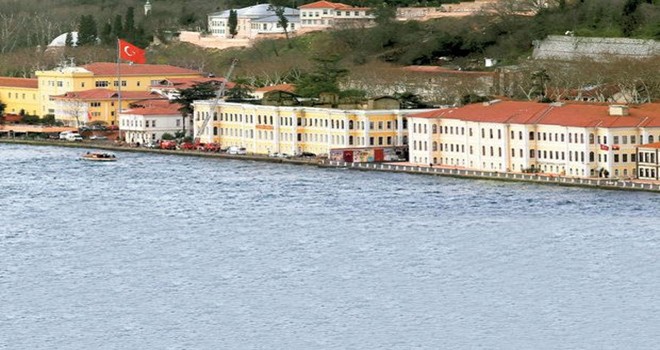 Yangında kül olan tarihi bina restore edildi eğitime açılıyor