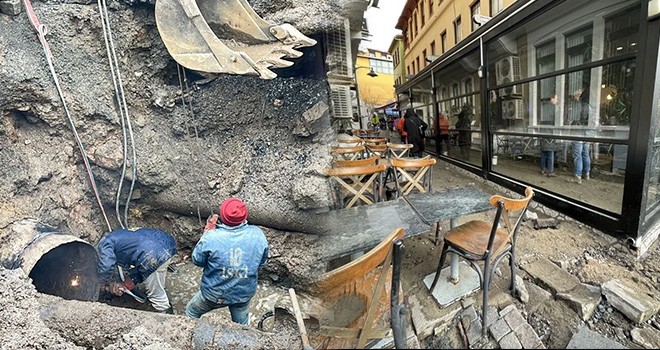 Ortaköy'de isale hattı patladı, cadde sular altında kaldı
