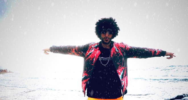 İlk şarkısı Beşiktaş JK ruhuna armağan