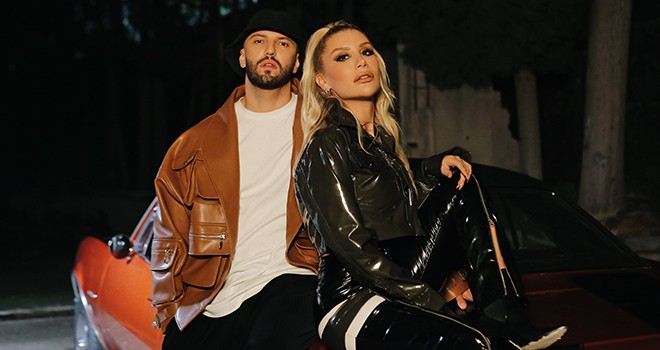 Eski sevgililerden yılın düeti