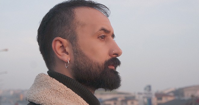 Vedat Özkaya’nın Gözyaşı Mevsimi'ne büyük beğeni