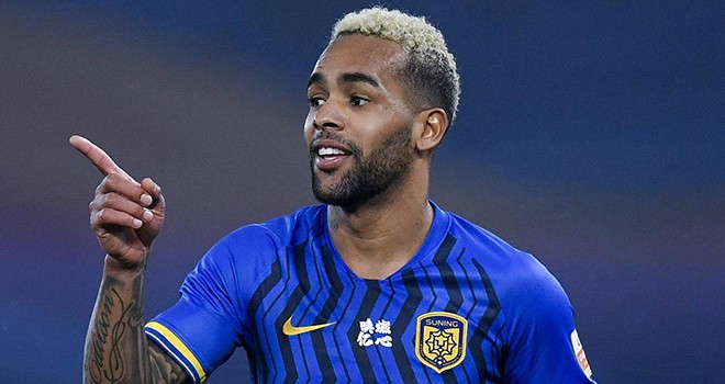 Alex Teixeira resti çekti!..