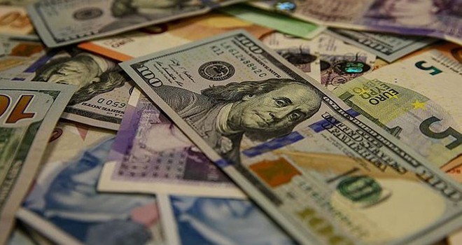 Faizler indi dolar uçtu TL eridi!..