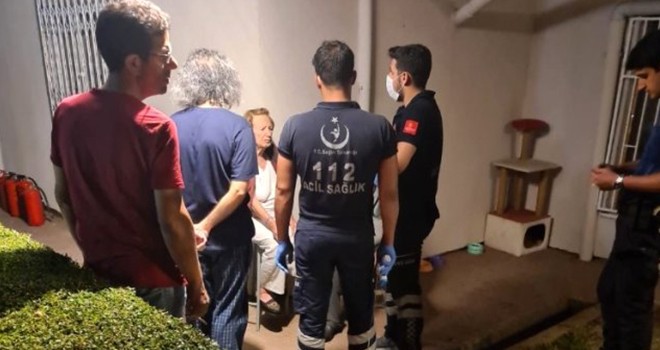 Akatlar'da gece yangın paniği