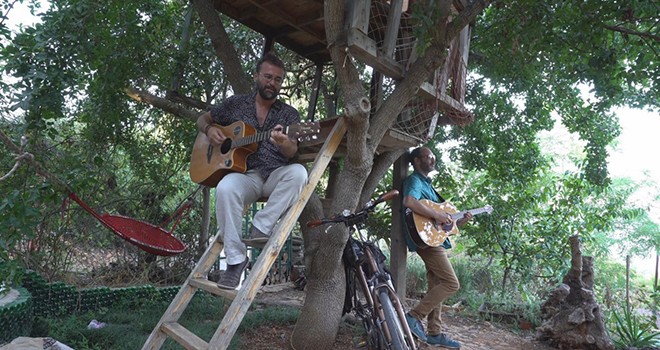 Teneke Trampet’ten “Yaşamımın Kenarları”