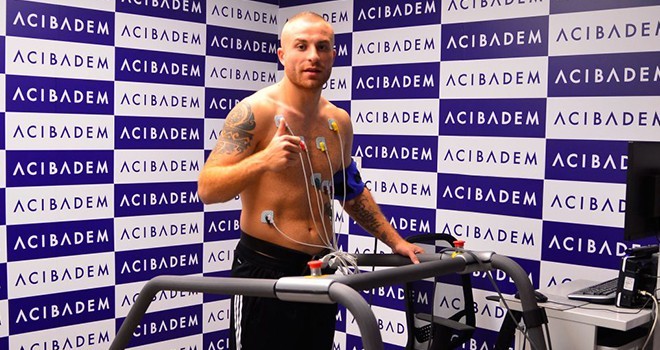 Gökhan Töre yuvaya geri döndü