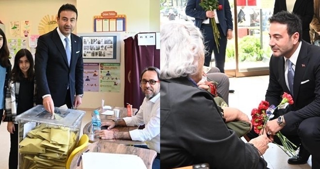 ÖZEL HABER: Genç başkanın yoğun günü! Kızlarıyla oy kullandı. Seçimler için vatandaşa yardımcı oldu. Anneler Gününü kutladı!