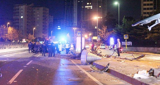 Trafik kazası ortalık toz duman