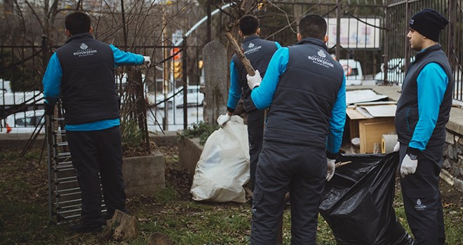 Maçka Mezarlığı temizlendi
