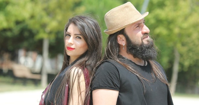 Şarkının tüm gelirini engelli kimsesiz çocuklara bağışlıyorlar