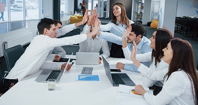 13 ülke arasında streste İsviçre mutlulukta Fransa lider