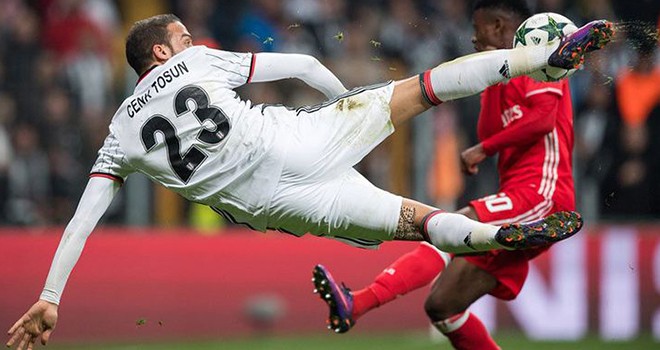 Beşiktaş'tan Cenk Tosun'a doğum günü kutlaması