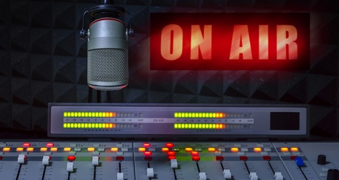 Radyonun sesini aç! Müzik şöleni başlıyor!