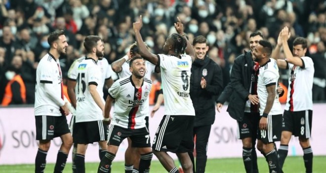 Beşiktaş'ta görüşmeler sürüyor