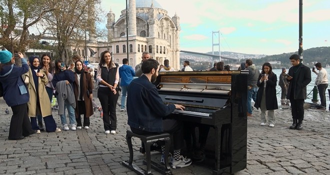 Beşiktaş'ta sürpriz buluşma! Dünyaca ünlü piyanist Evgeny Grinko konseri