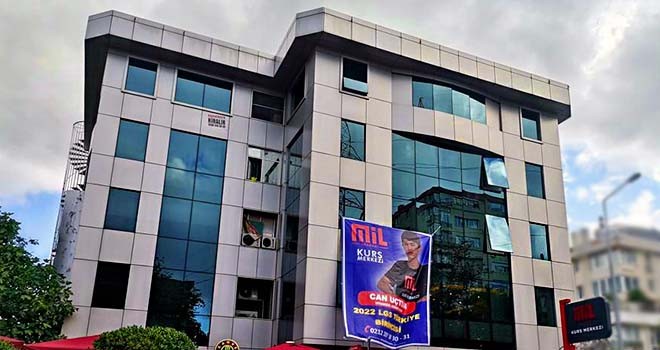 Mil Akademi Kurs Merkezleri öğrencileri YKS ve LGS'ye hazırlıyor!