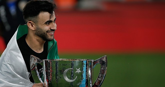 Beşiktaş, Ghezzal ve Leicester City ile anlaşmaya vardı