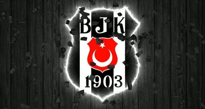 Beşiktaş'ta neler oluyor? Eski yıldız transfer için İstanbul'da!