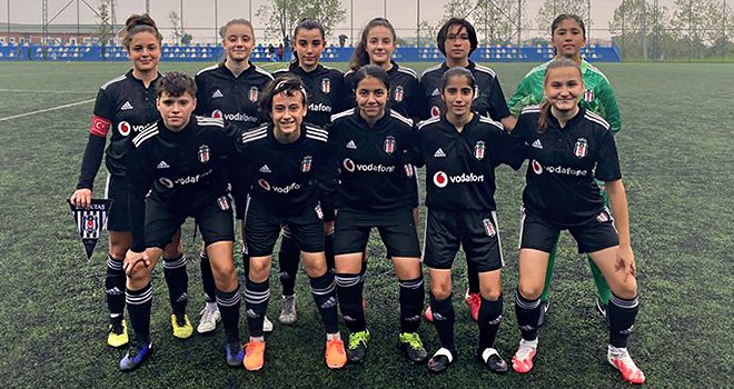 Beşiktaş Yıldız Kız Futbol Takımı'nda galibiyet sevinci