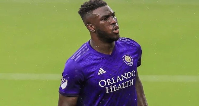 İlk isteği Daryl Dike