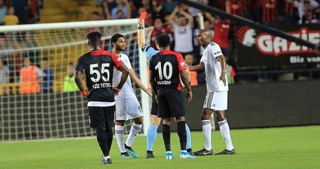 Elneny Takımdan Ayrılıyor mu?