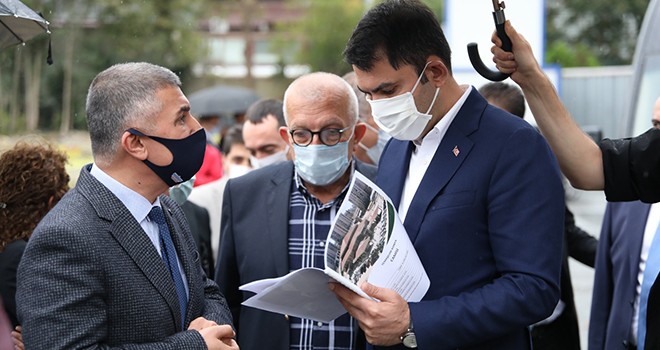 Bakan Kurum Levent'teki cami inşaatını inceledi