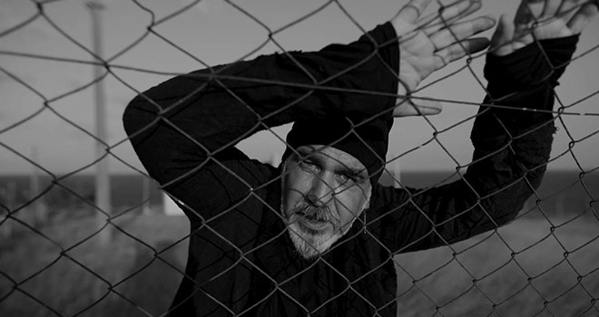 Kadri Karahan'dan Karanlık Bir Drama için müzik videosu