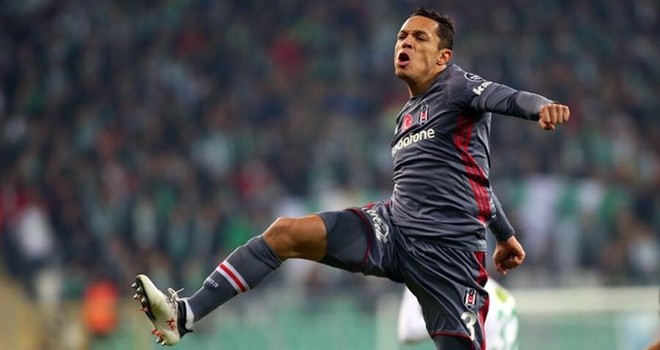 Adriano, Çin’e mi gidecek?