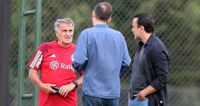 Beşiktaş'ta antrenmandan önce toplantı