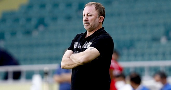 Sergen Yalçın üç ismin biletini kesti