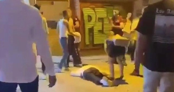 Beşiktaş'ta motorlu bir genç sokak ortasında başından vuruldu!