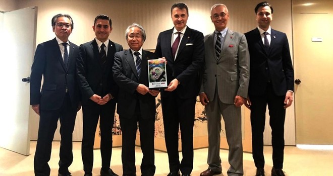 Fikret Orman Japonya'da