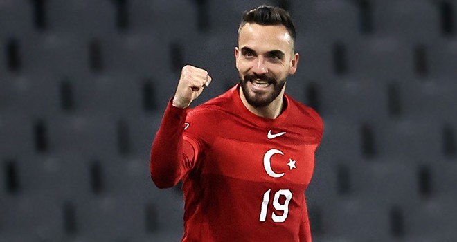 Kenan Karaman, Beşiktaş için İstanbul'a geliyor
