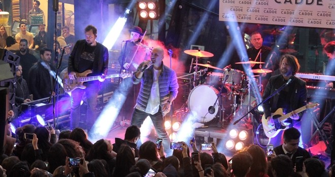 Amerika’ya giden ünlü gruptan son konser