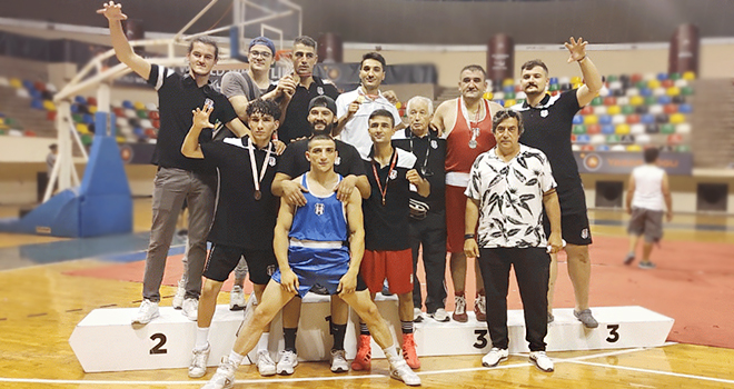 Beşiktaş Boks Takımı'ndan dört şampiyonluk