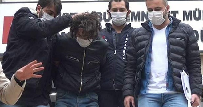 Turistleri bıçaklayan kağıt toplayıcısına hapis cezası