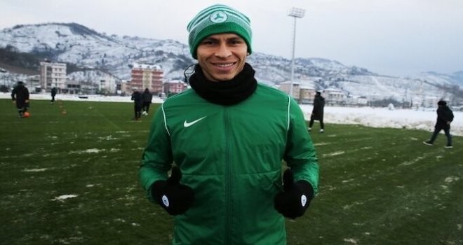 Beşiktaş'tan stoper hamlesi