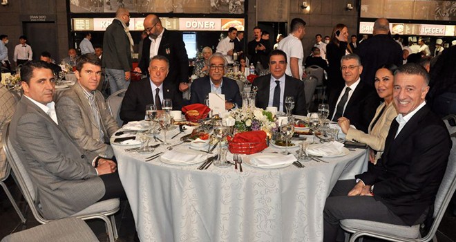 Beşiktaş'ın iftar yemeğinde buluştular!