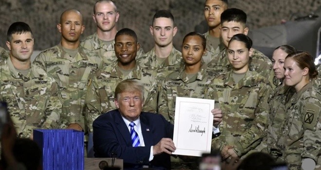 Trump o belgeyi imzaladı! Türkiye ile ABD arasında F-35 krizi