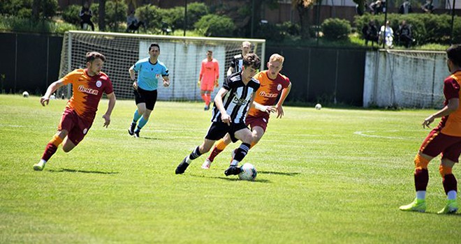 Beşiktaş:0 - Galatasaray:0