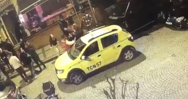 Akaretler’de eğlence mekanında çıkan kavga havaya ateş açıldı