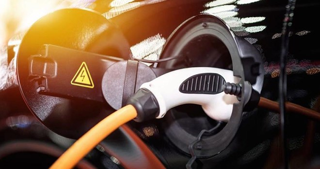 Elektrikli ve hibrit otomobil satışları yükselişte