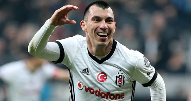 Medel için flaş transfer teklifi